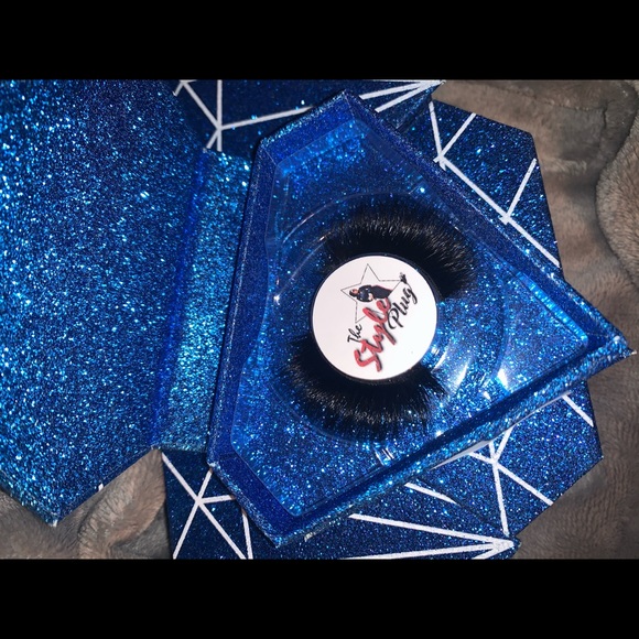 StylePlug Lashes - Picture 3 of 6